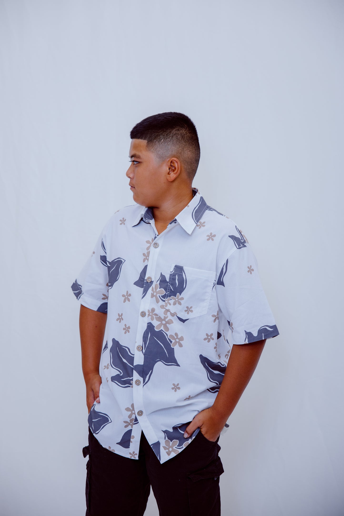 Kawika Men's Aloha Shirt - Charcoal Kukui