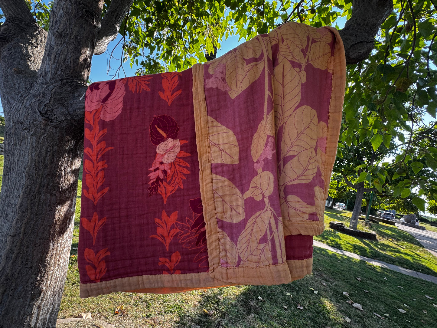 Crimson Luau/ Pua Kalaunu Muslin Blanket