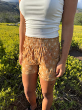 Load image into Gallery viewer, Paani Shorts- Honey
