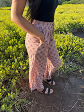 Load image into Gallery viewer, Hulali Pants- Mauve

