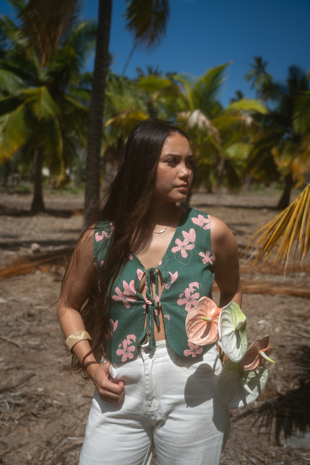 Leiali'i Vest- Teal/Bubble Gum